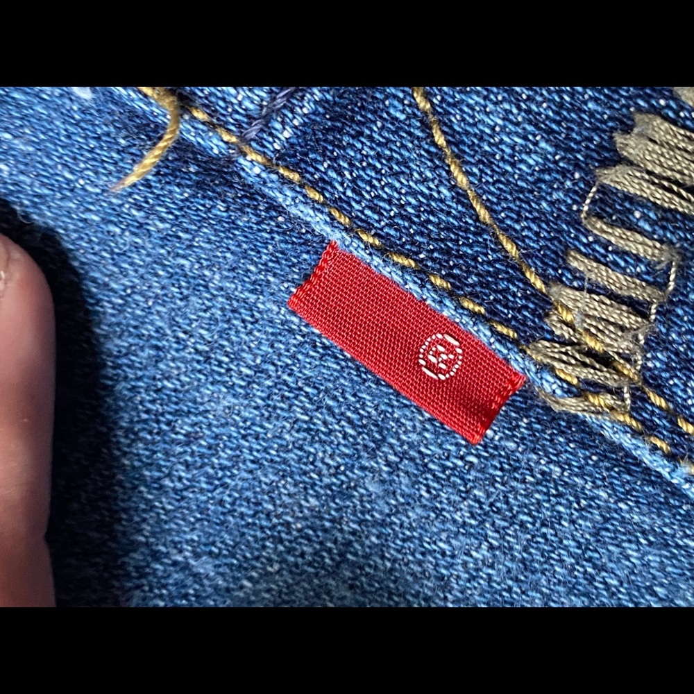 Levis Jeans - Picture 5 of 6